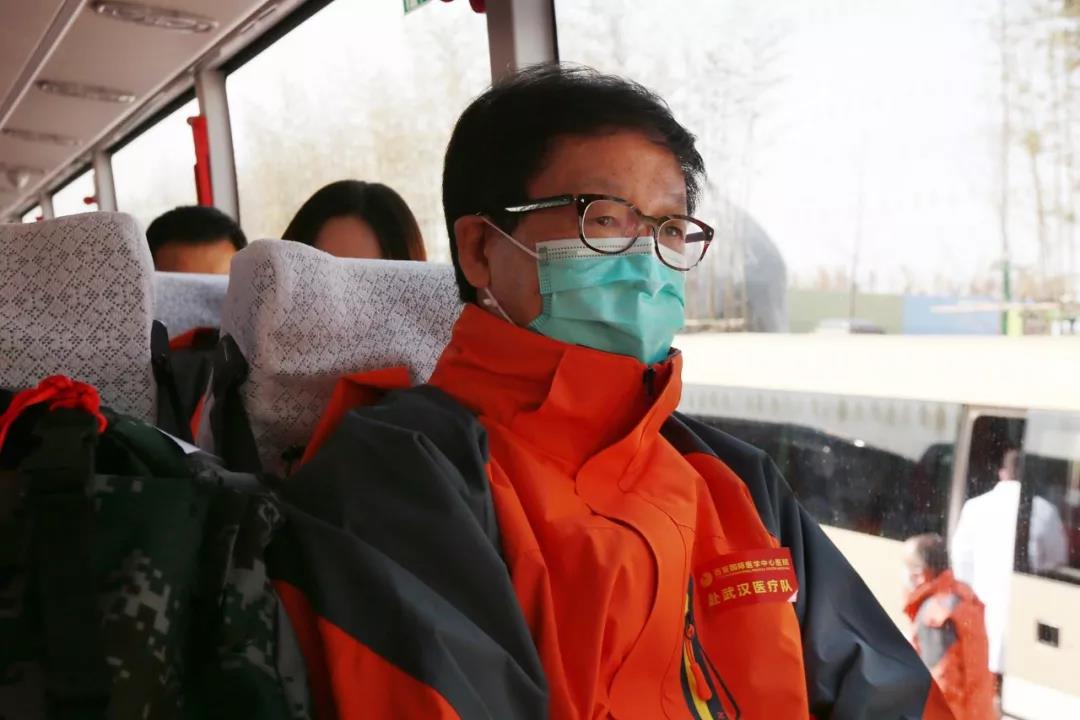 【戰(zhàn)“疫”人物】沖鋒的身影——記西安國際醫(yī)學(xué)中心醫(yī)院心臟病醫(yī)院院長、赴隨州醫(yī)療隊隊長王海昌教授