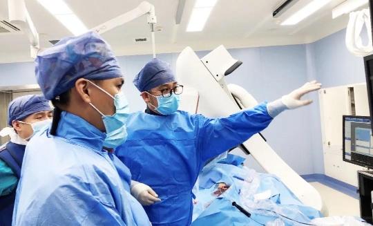 三秦都市報(bào)—慌！慌！慌！七旬大叔選擇這里心不“慌”了