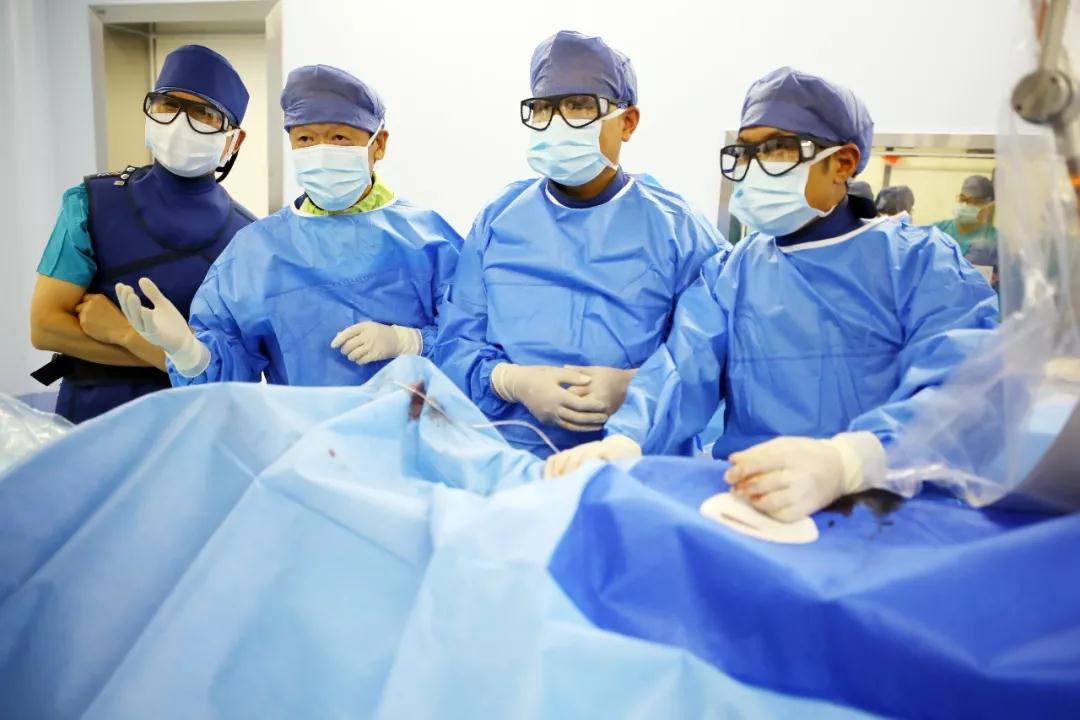 健康時報—專訪|我不是醫(yī)神，我只是個有愛心的醫(yī)生！