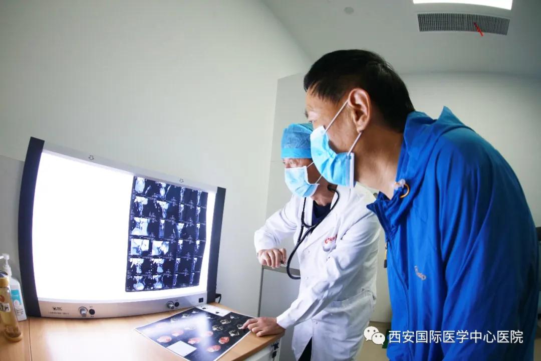 原點新聞—我不是醫(yī)神，我只是個有愛心的醫(yī)生！