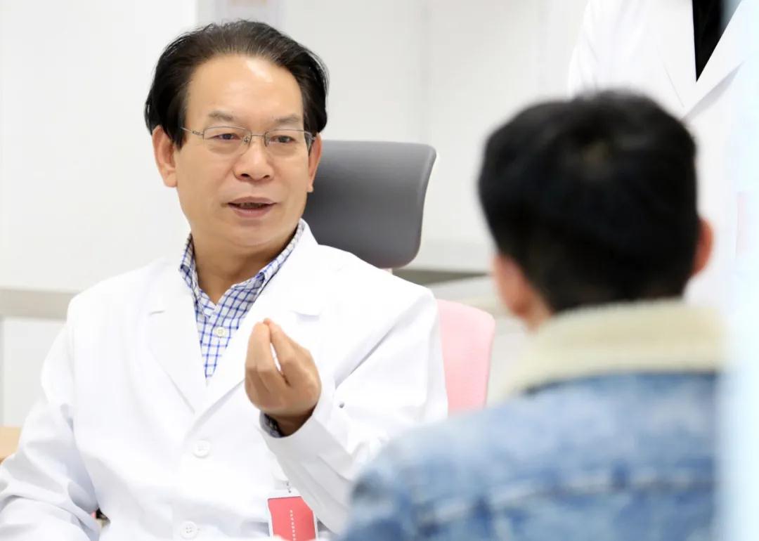 大醫(yī)之道4｜南克?。鹤尰颊哂凶饑赖纳?>
				             </a>
                <div   id=