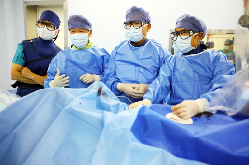 三秦網(wǎng)—別緊張啊，有我們在你放心吧！