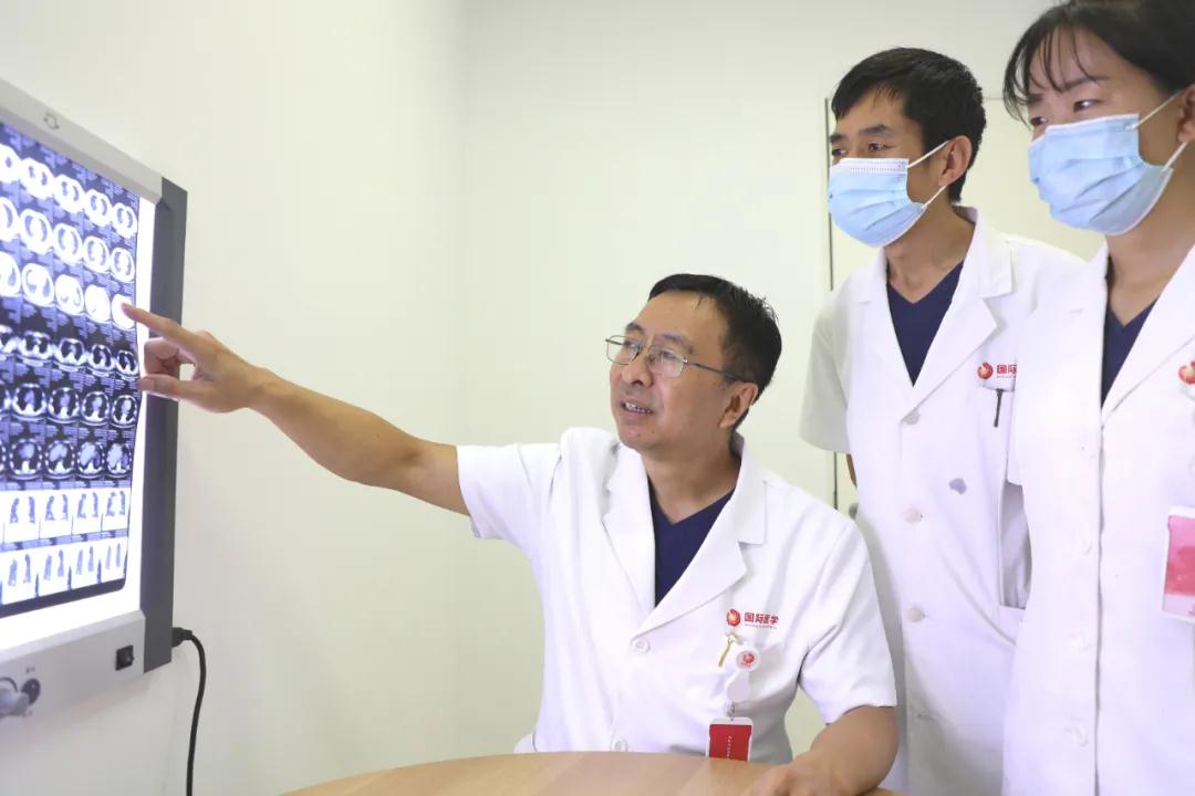 陽(yáng)光網(wǎng)—大醫(yī)之道｜李偉杰：生命節(jié)律的起博者