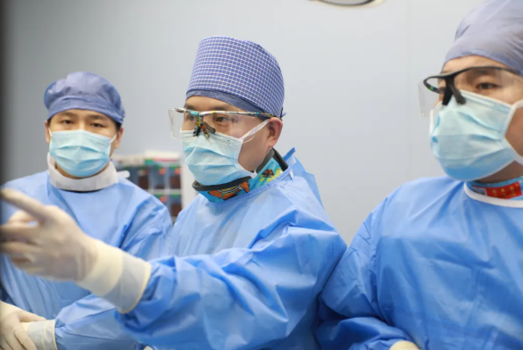 大醫(yī)之術(shù)⑨｜“心”路是怎樣被打通的？——心臟病醫(yī)院成功救治一例急性右冠心梗恰逢左主干真性分叉嚴(yán)重冠脈病變患者