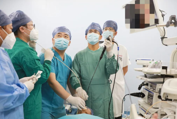 “氣”懸一線！多學(xué)科聯(lián)手為僅有30公斤的她撐起呼吸通道