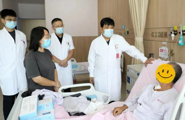 硬核急救！多學(xué)科協(xié)作打通患者“呼吸之門(mén)”