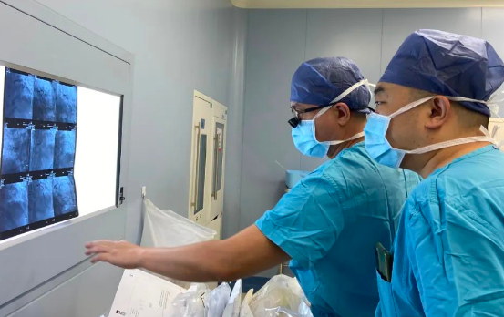 這，就是醫(yī)護(hù)人員的“硬核”擔(dān)當(dāng)！