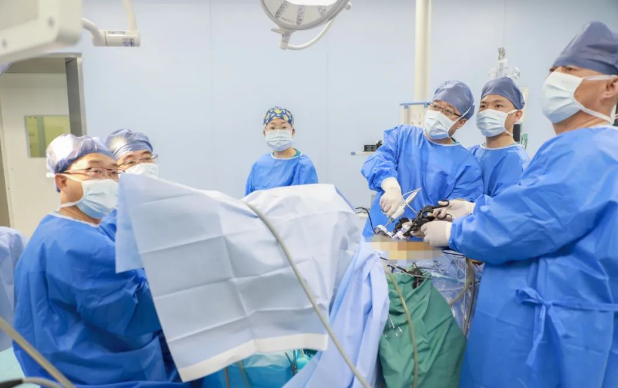 病變距肛門僅4厘米！滅瘤保肛！我院成功完成直腸癌“榻榻米”手術(shù)