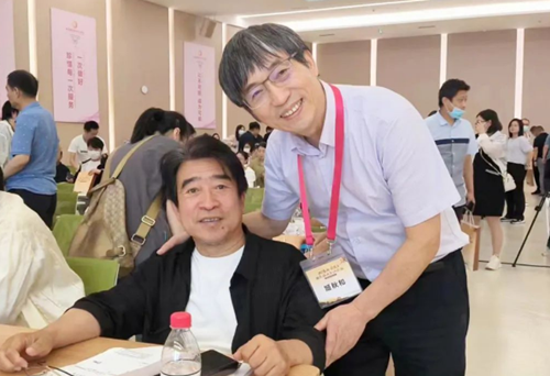 “醫(yī)”往情深15載！一位基層“輪椅”醫(yī)生和醫(yī)學大咖的故事