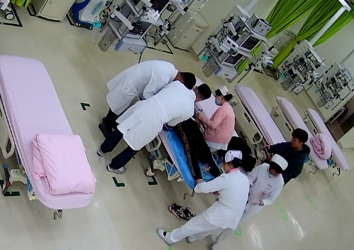 頭、胸、脾、骨……多處損傷 多學(xué)科聯(lián)合完成“生命接力”