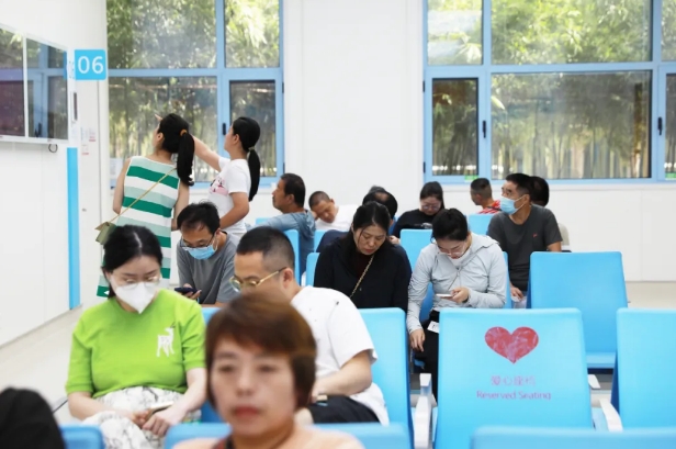 關(guān)愛呼吸健康！這場公益篩查活動(dòng)傳遞溫暖與希望