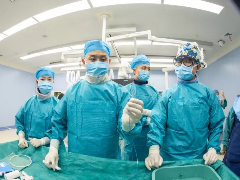 高血壓微創(chuàng)介入診療取得突破！我院成功實(shí)施經(jīng)皮腎動(dòng)脈去交感神經(jīng)術(shù)